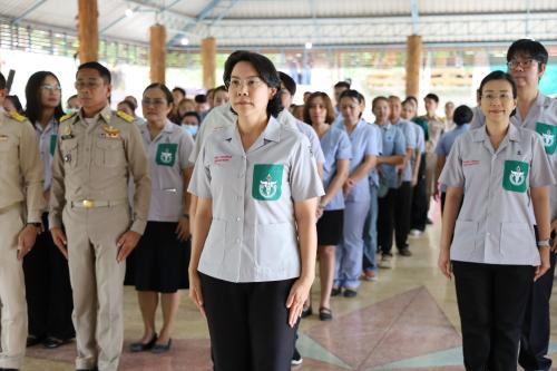สำนักงานพัฒนาชุมชนอำเภอเลาขวัญ นำทัพสินค้า OTOP ร่วมกิจกรรมออกหน่วยแพทย์เคลื่อนที่ พอ.สว. ณ ตำบลหนองนกแก้ว